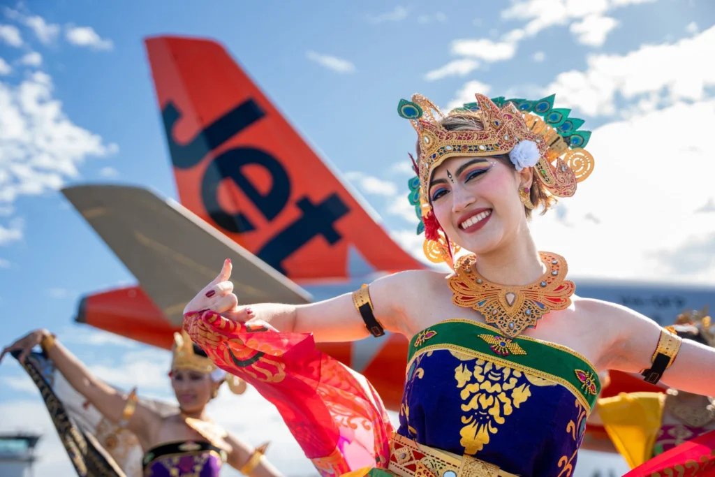 Jetstar links Australia to Singapore