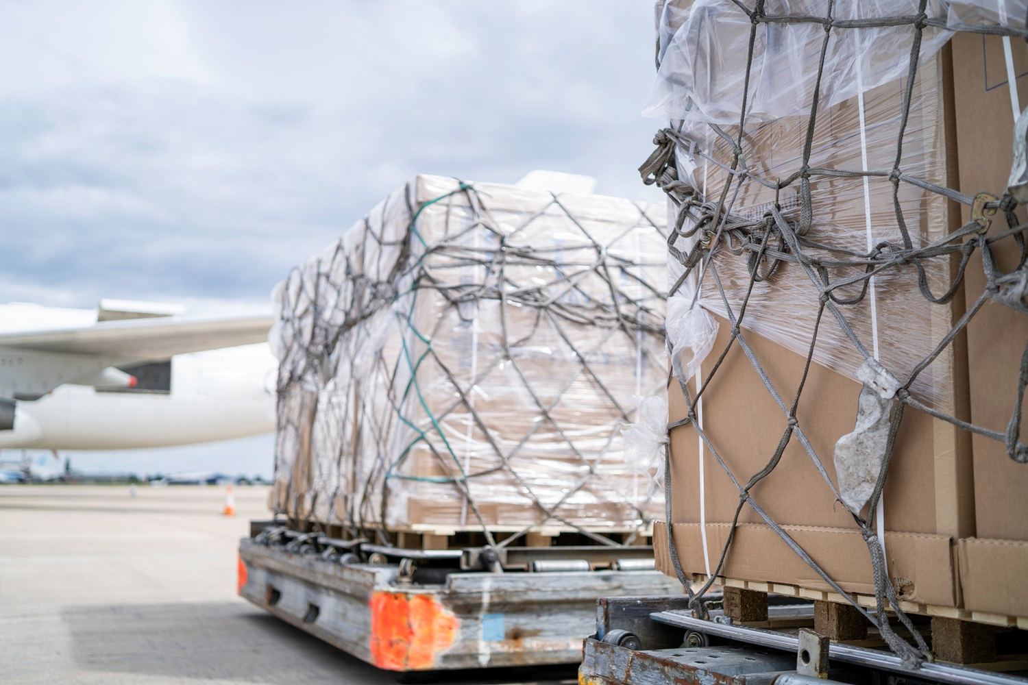 Asia cargo demand rises