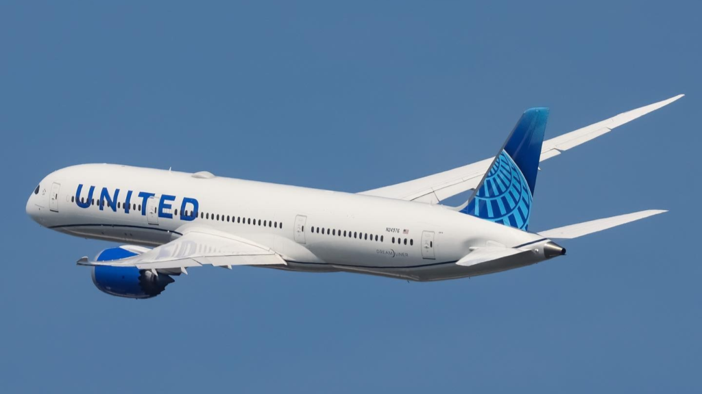 United Airlines opens crew rest bunks
