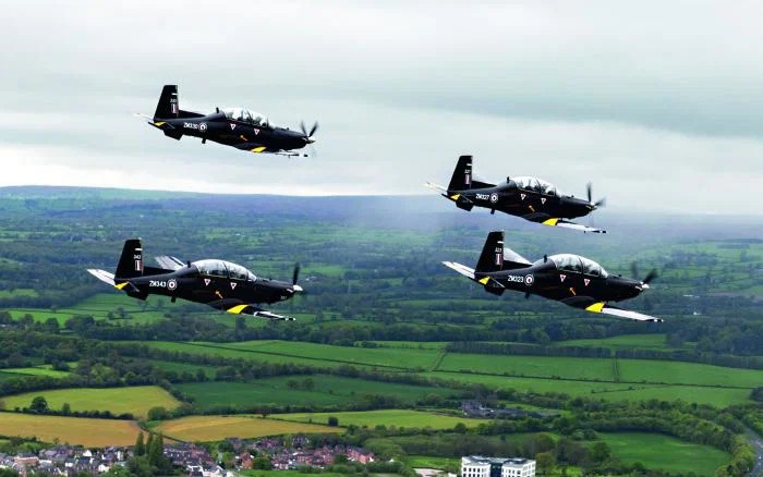 UK considers more trainer aircraft