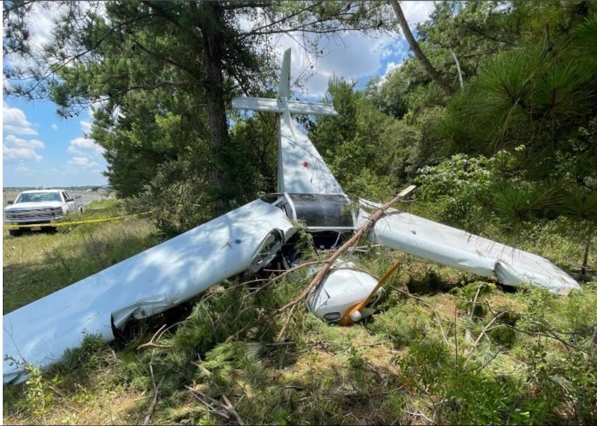 Pilot loses control during go-around