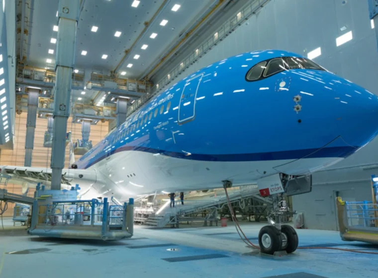 KLM plans Gulf flights return
