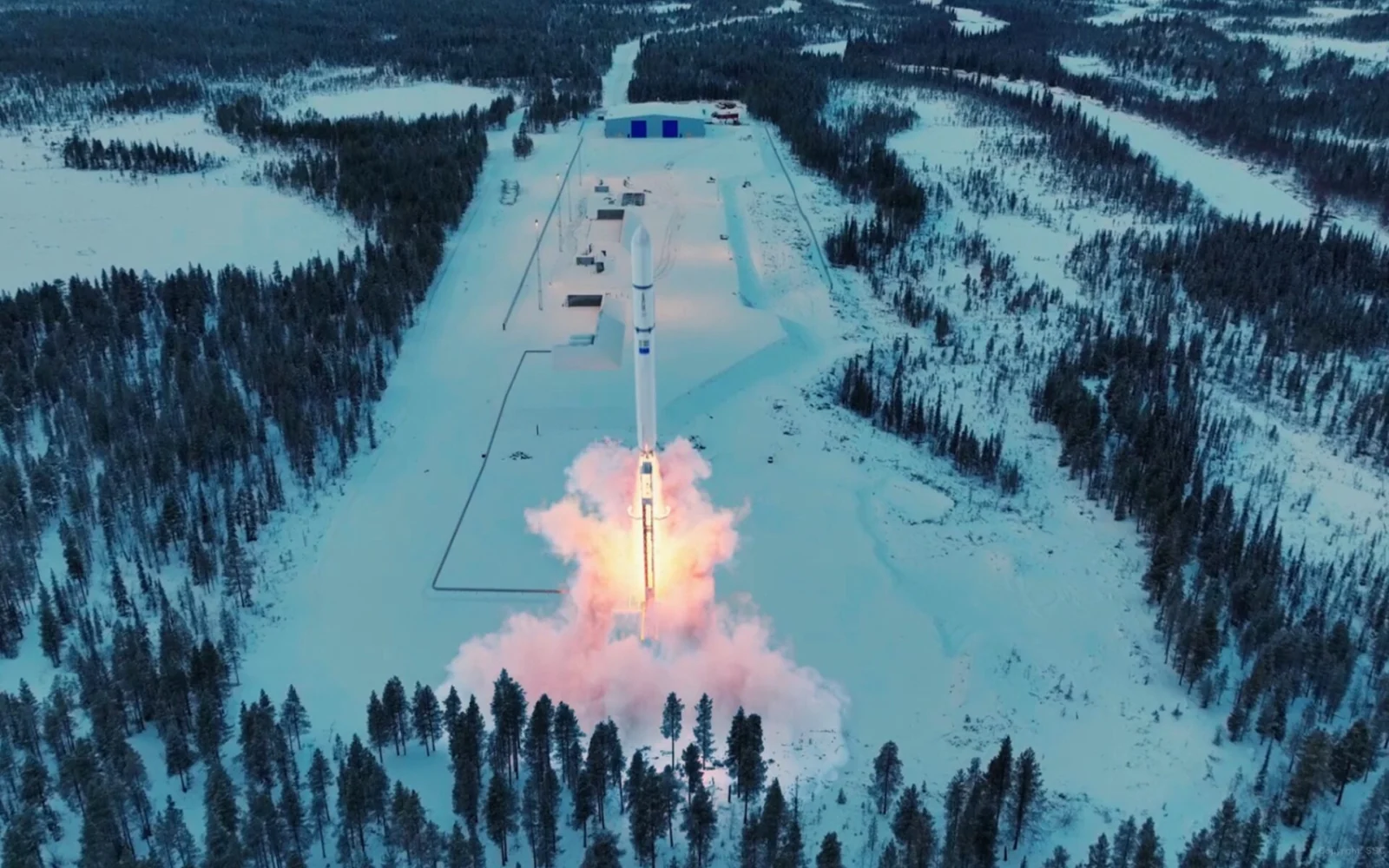 Saab signs three space MoUs