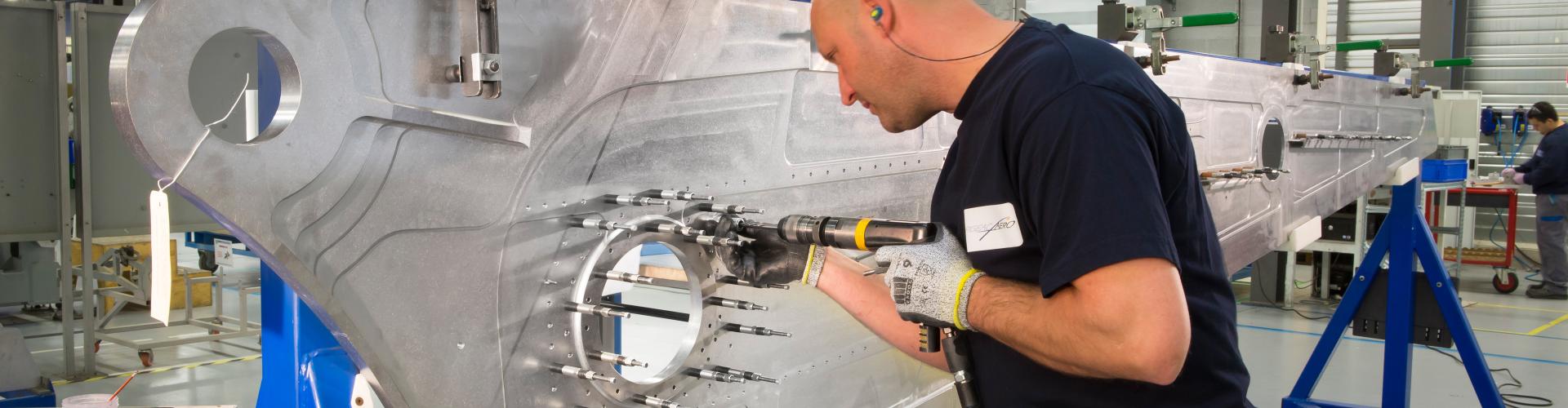 Figeac Aro signs Mexico contracts