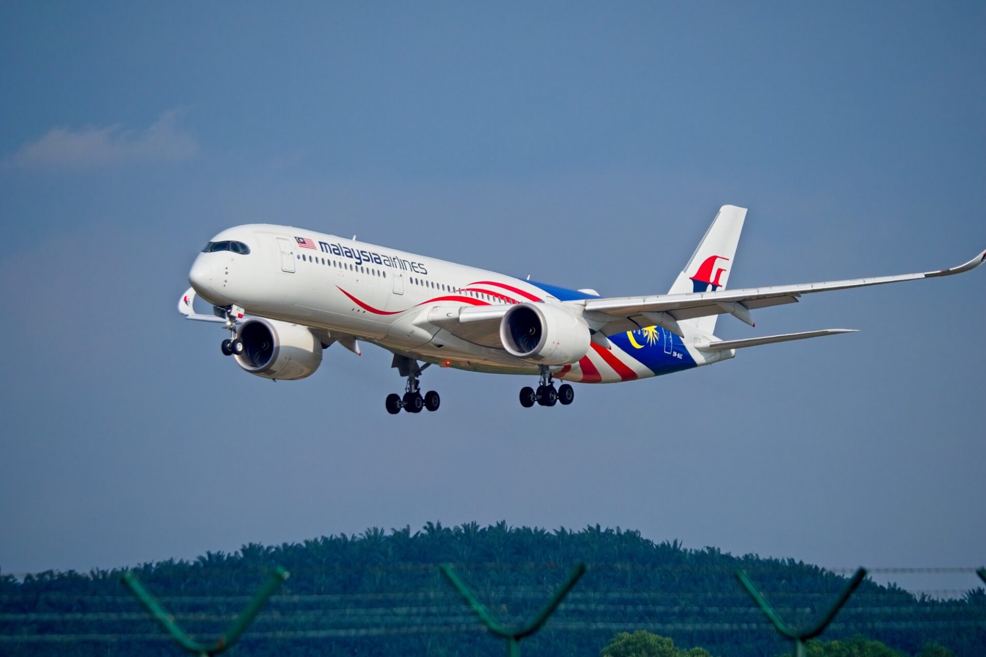 Malaysia Airlines nears B787 order