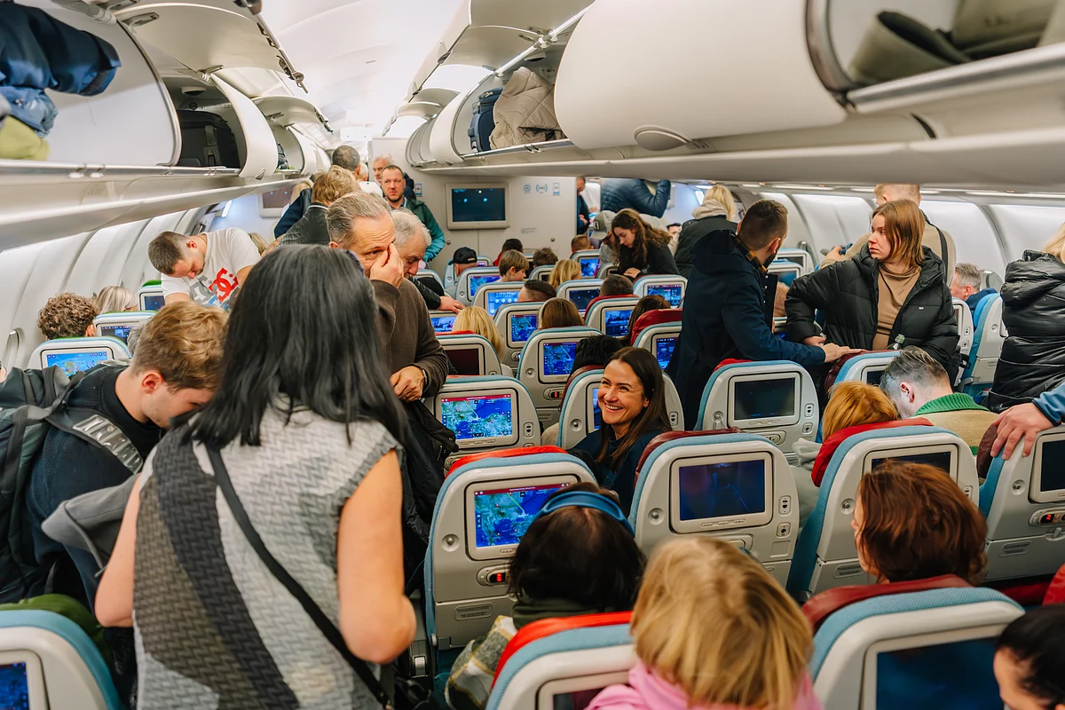 Flight delays disrupt UAE routes