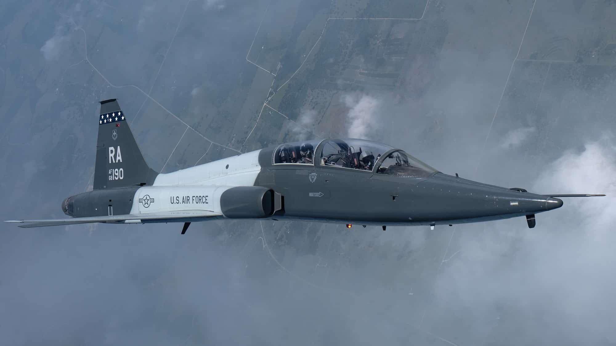 USAF pauses T-38 Talon fleet