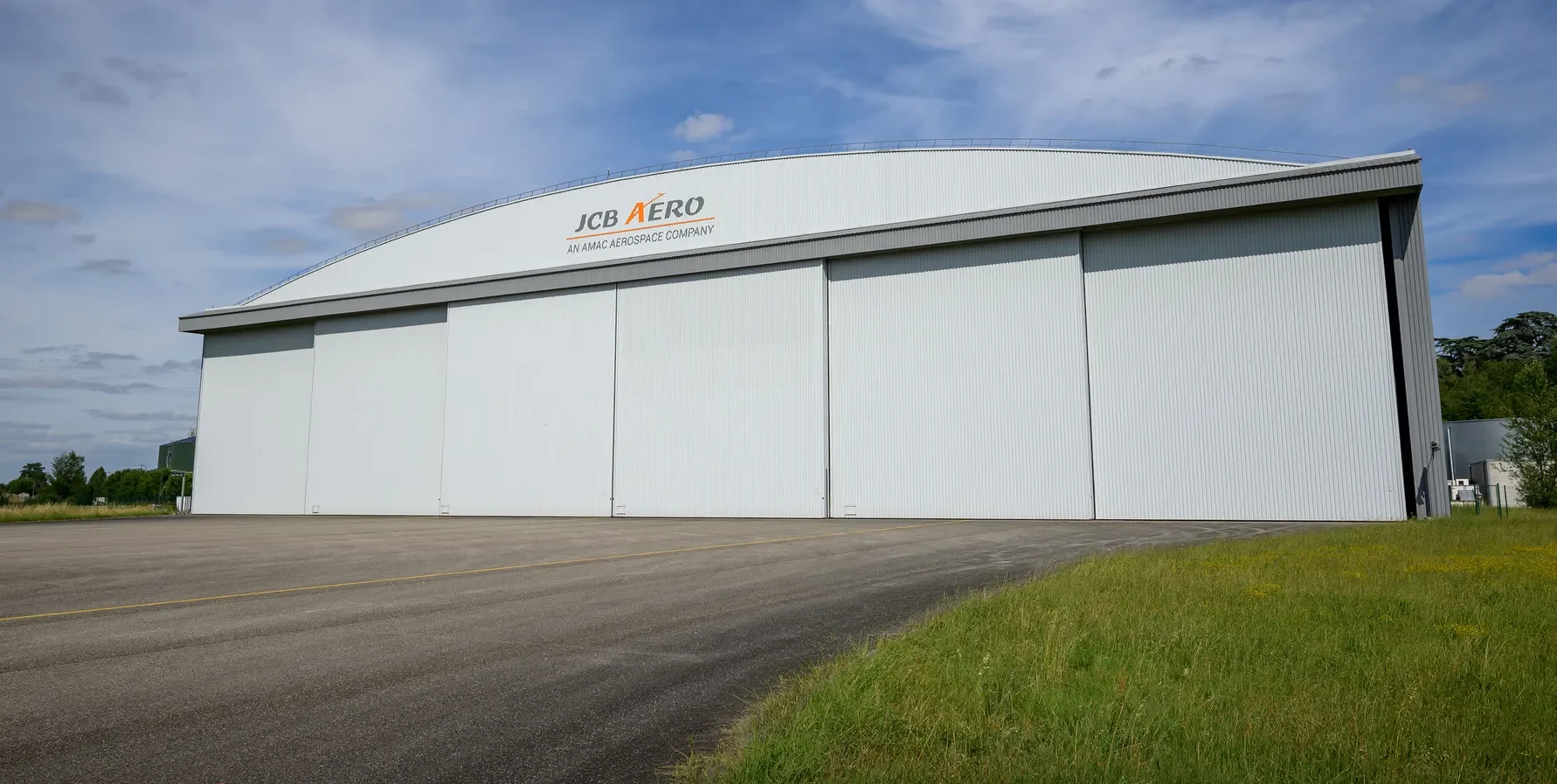 JCB Aero gains Boeing certification