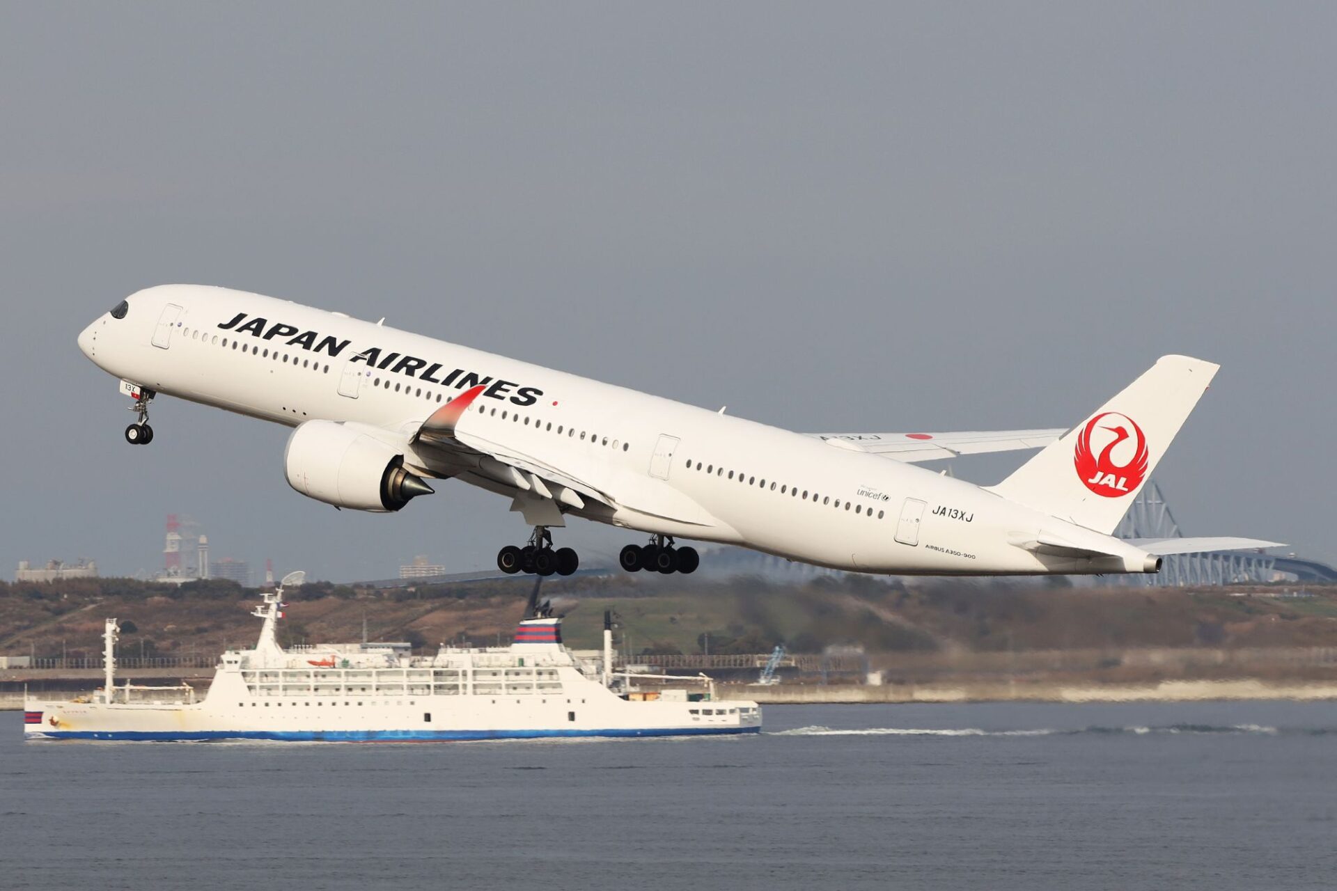 JAL pilots ocean CO2 capture