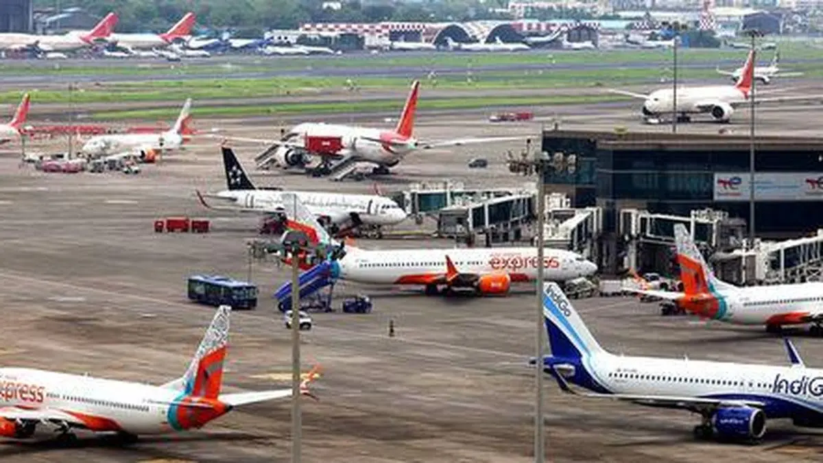 Mumbai airport seeks third handler