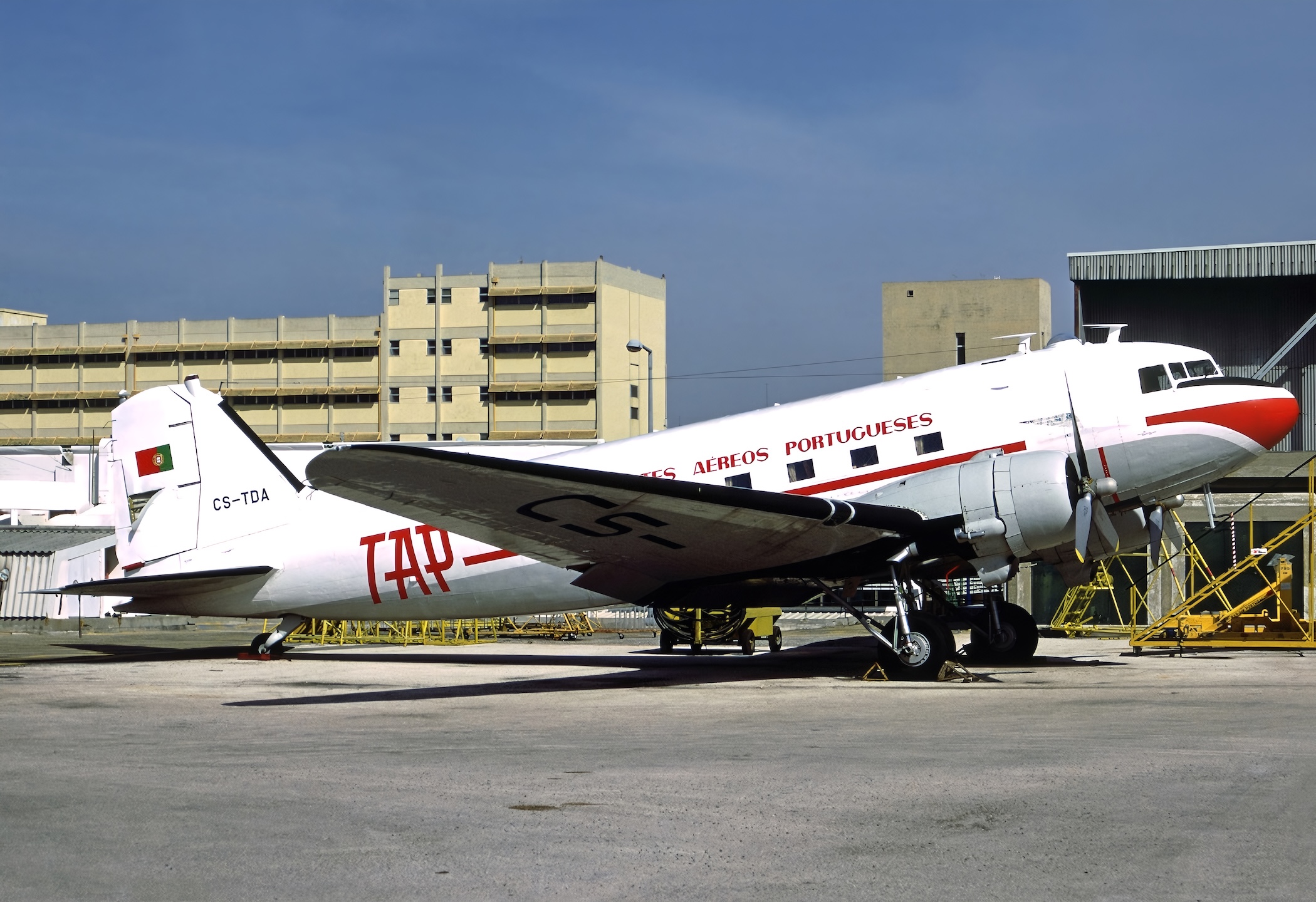 TAP launches first commercial flight
